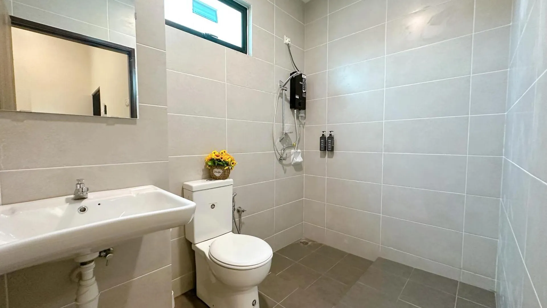 12Pax-4Br3.5Ba2Lvr/Bm/Juru/100In Proj/Autocity/Ikea Simpang Ampat  度假居 Simpang Ampat (Penang)